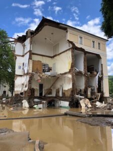 WhatsApp-Image-2022-06-16-at-15.37.03